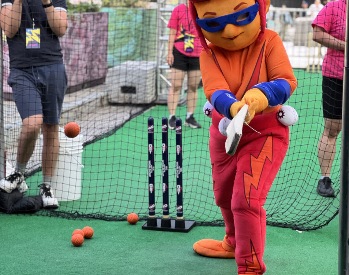 Cricket in NYC - Blaze and Tonks from ICC take on the BatFast Cricket Simulator